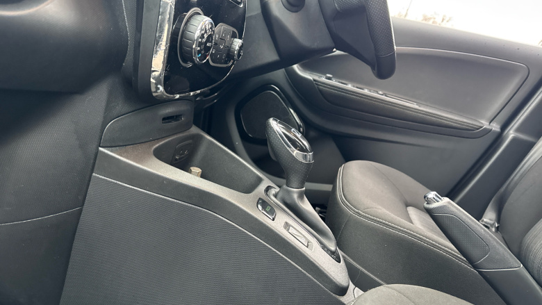 Renault Zoe 65kW i Dynamique Nav Rapid Charge 22kWh 5dr Auto Electric Hatchback